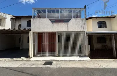 Sobrado com 3 quartos  para alugar, 50.90 m2 por R$2800.00  - Boqueirao - Curitiba/PR