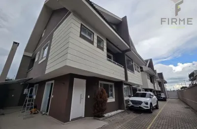 Sobrado com 3 quartos  para alugar, 127.33 m2 por R$3900.00  - Boqueirao - Curitiba/PR