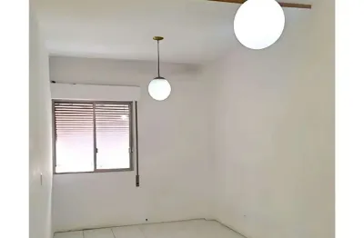 Apartamento com 1 quarto e 1 banheiro à venda, 42 m² - Liberdade