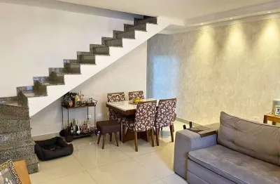 Casa com 3 quartos à venda na Rua Comprida, 523, Vila Mazzei, São Paulo