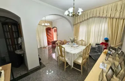 Casa com 3 quartos à venda na Rua Policarpo Bernardes, 128, Imirim, São Paulo