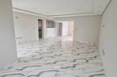 Linda cobertura com 3  dormitórios sendo 1 suíte pronta para morar em macaé!
