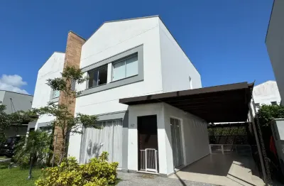 Casa semi mobiliada em condominio  clube em balneário camboriú