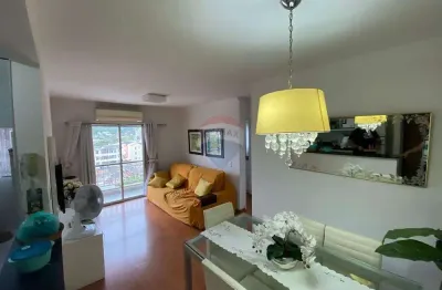 Excelente apartamento de dois quartos na praça seca