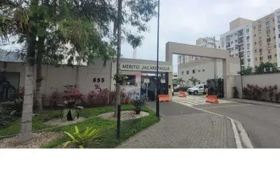 Apartamento térreo, 2 quartos, 1 vaga, no Anil, ao lado do Parkshopping Jacarepaguá