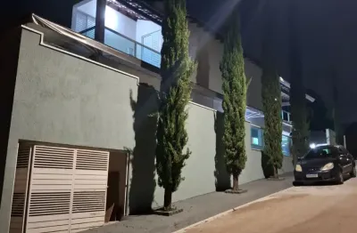 Casa grande e mobiliada de 3 dormitórios sendo 1 suíte no condomínio  renascer 2 jordanesia