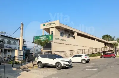 Lojas e escritórios para locação em centro comercial – térreo e 1º andar, alto fluxo, estacionamento e condomínio incluso