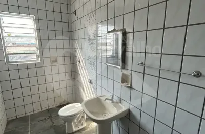 Sobrado à venda com piscina privativa e amplo terreno de 250 m² com 2 dormitórios, 3 banheiros – polvilho, cajamar/sp