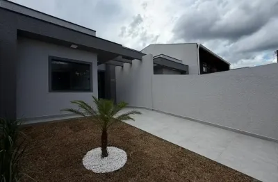 Imóvel com ótima localização perto de colégios, farmácias..