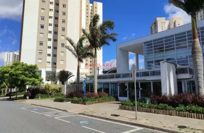 Apartamento com 2 quartos para alugar na rua monsenhor ivo zanlorenzi, 4400, campo comprido, curitiba, 58 m2 por r$ 3.000