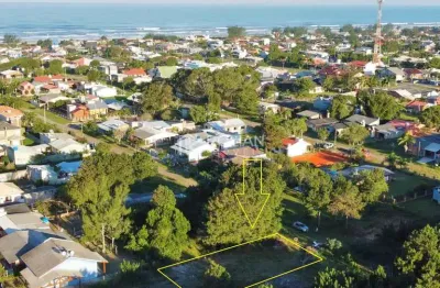 Terreno à venda na Rua Garibaldi, 604, Balneário  Atlântico, Arroio do Sal