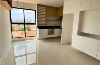 Maravilhosos apartamentos em um dos condomínios mais novos de capim macio!