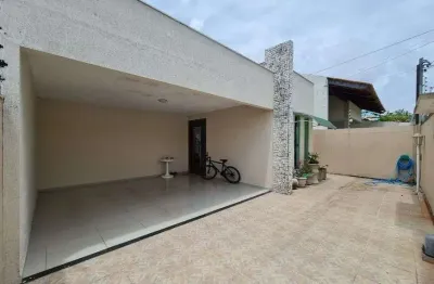 Maravilhosa casa com salão de festas privativo e solarium!