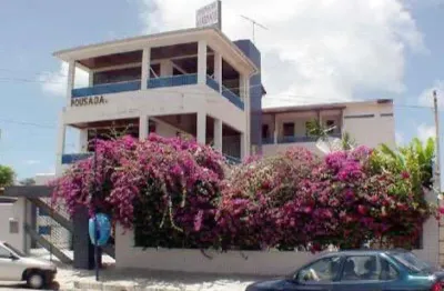 Pousada com localização privilegiada em ponta negra, oportunidade para investimento.