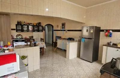 Lindo sobrado no jardim portugal - aceita permuta casa terrea menor valor ótima localização, comércios nas proximidades , fácil acesso a av. cidade jardim e av. ouro fino