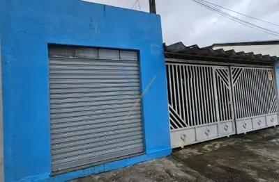 Linda casa, muito bem conservada com jardim e área gourmet nos fundos - bairro tranquilo na morada do sol