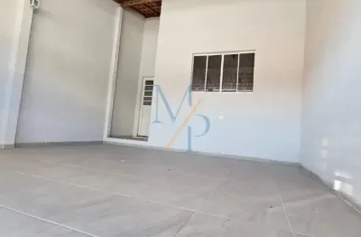 Linda casa com sala e cozinha conjugada e pintura em gesso - ótima localização, próximo do atacadão barbosa e padarias.