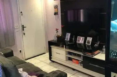 Apartamento em Conjunto Residencial José Bonifácio  -  São Paulo