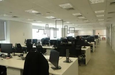 Aluguel de conjunto comercial mobiliado na berrini com 515 m²