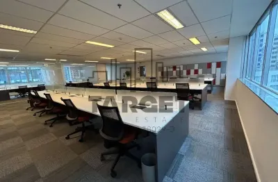 Conjunto comercial mobiliado para alugar com 510m² em pinheiros