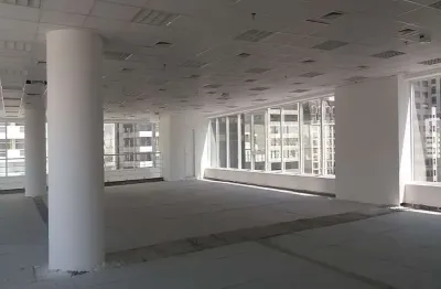 Conjunto comercial de 634m² para locação pero de shopping!!