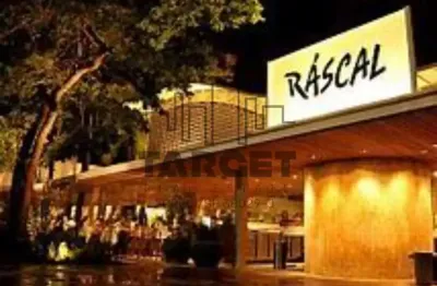 Conjunto comercial mobiliado para locação na faria lima com 1.800 m²