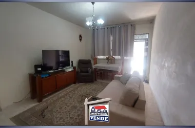 A.m.sá vende apartamento sala 2 quartos, enaltecendo seu excelente estado de conservação