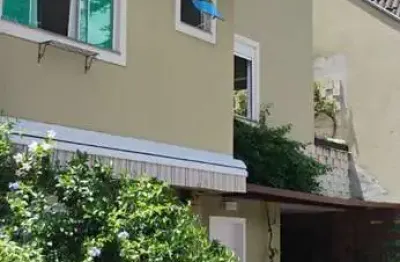 Casa em condomínio fechado com 3 quartos à venda na Rua João Guariza, 89, São Lourenço, Curitiba por R$ 890.000