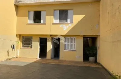 Casa assobradada espaçosa com quintal, rudge ramos - são bernardo do campo!