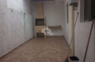 Casa térrea com 3 dormitórios e duas churrasqueiras na pauliceia!