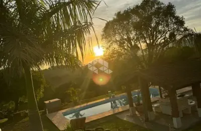 Chácara 10 mil m² a venda em ibiúna, estrada capela de são sebastião, piscina, lago e campo de futebol.