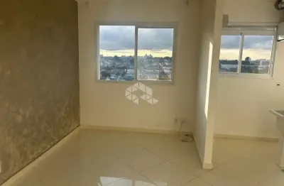 Apartamento com 43 metros, desocupado, 2 dormitorios, sala, cozinha e uma vaga de garagem.