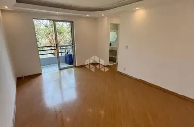Apartamento á venda 3 quartos, sala, cozinha, banheiro e sacada