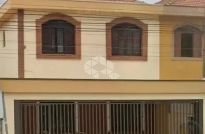 Casa sobrado a venda em jordanópolis, 3 quartos sendo 1 suite.