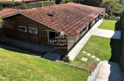 Refúgio com vista privilegiada: casa térrea pré-fabricada em madeira - casema