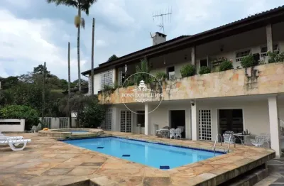 Fazendinha - 5 suítes, futebol e tênis, em 3 lotes!
