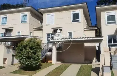 Casa de 165m² com 3 suítes ao lado do shopping granja viana por 840 mil !