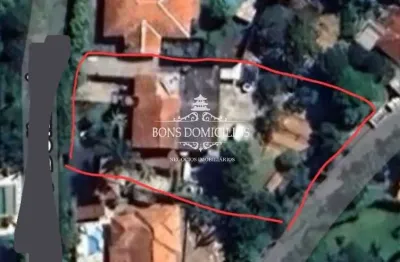Terreno para investidores em residencial na granja viana.  quase 1.000 m de terreno com entrada por duas ruas.
