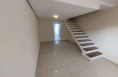 Oportunidade para investir! r$ 350mil casa já alugada por r$ 2.800 na granja viana