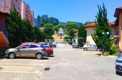 More bem pagando pouco!    casa na granja viana em condomínio com piscina : 02 quartos, 01 suíte, 2 salas