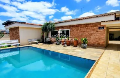 Incrível casa térrea para locação na granja viana à 900 mts do shopping r$ 6.990,00