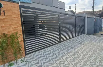 Casa em condomínio fechado com 2 quartos à venda no Jardim Melvi, Praia Grande 