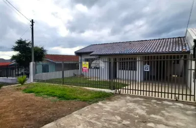 Casa com 3 quartos à venda na rua senhorinha lopes, 220, stroparo, irati, 201 m2 por r$ 697.500