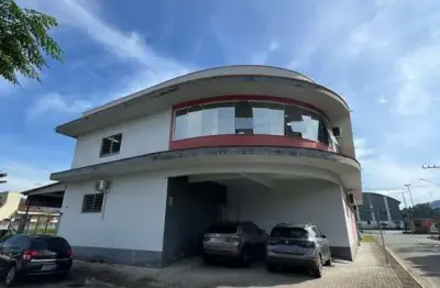 Galpão para locação em guaramirim, centro, 1 banheiro