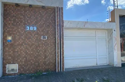 Casa à venda em aquiraz – espaço e conforto para sua família!