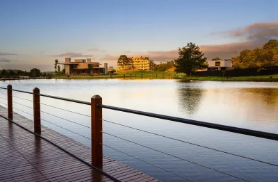 65 lotes exclusivos com média de 1.000 m² A partir de R$ 1.886.000,00