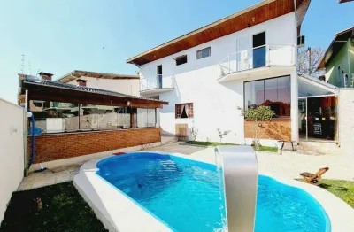 Casa com 3 quartos à venda na Rua Vitória-Régia, Campos Elíseos, Taubaté