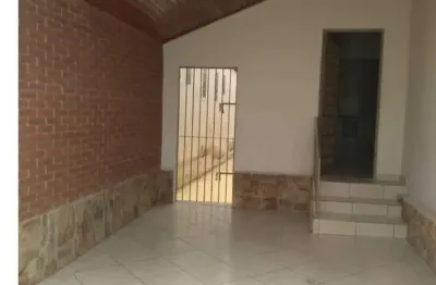 Casa com 2 quartos à venda na Rua Huascar Pereira, Vila Jaboticabeira, Taubaté
