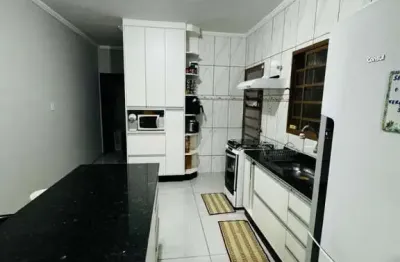 Casa com 2 quartos à venda na Rua Madre Felicia, 113, Barreiro, Taubaté