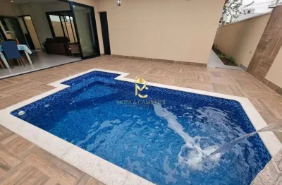 Casa com piscina e varanda gourmet à venda em condomínio em taubaté